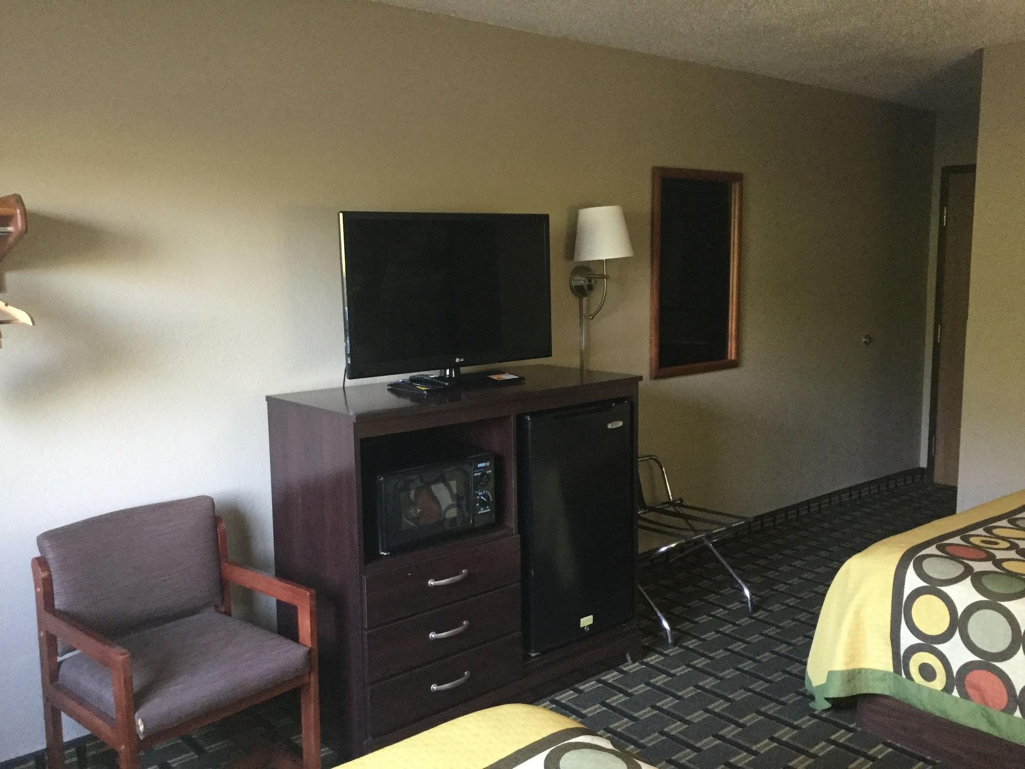 Super 8 By Wyndham Youngstown/Austintown Bagian luar foto