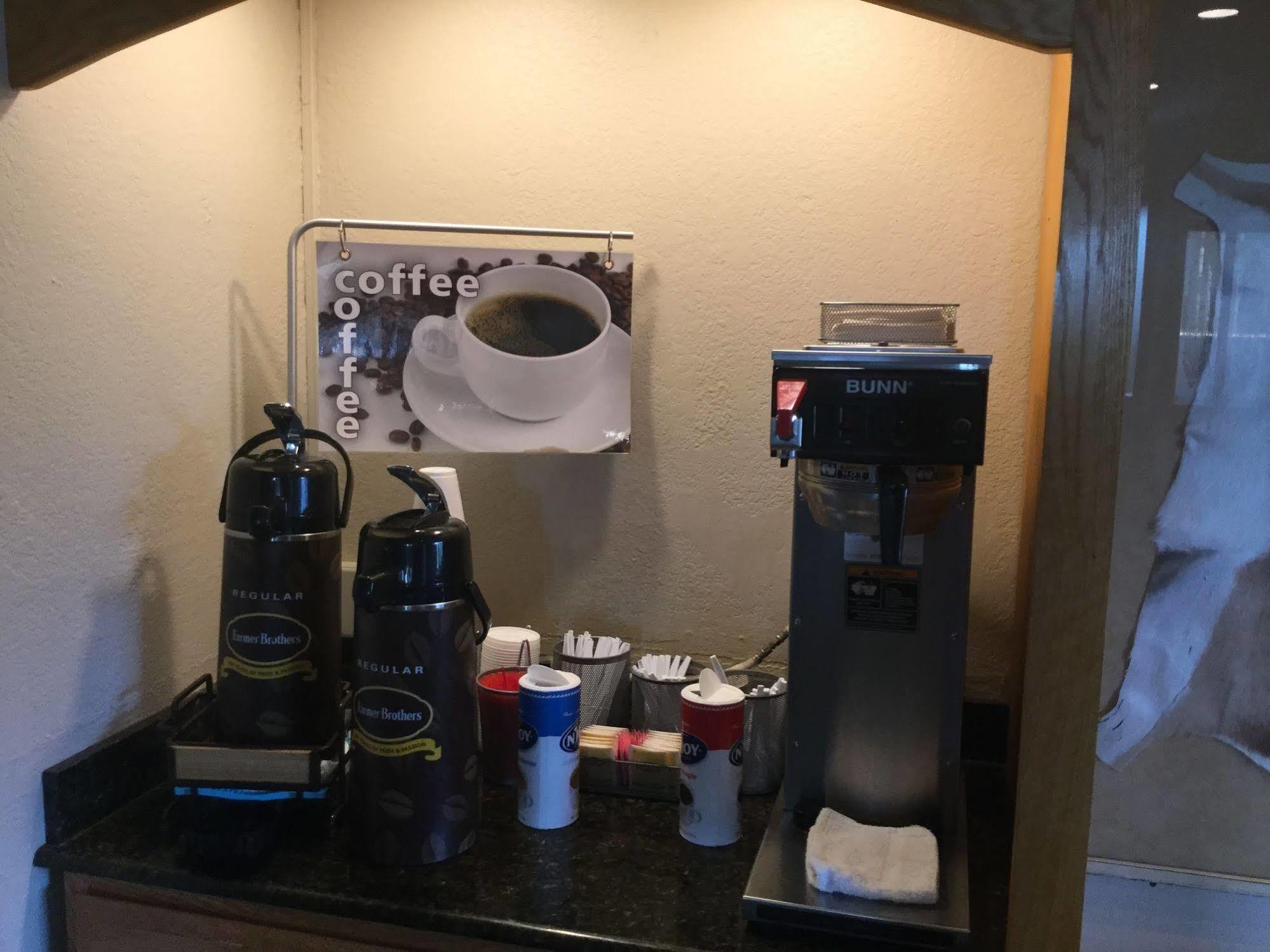 Super 8 By Wyndham Youngstown/Austintown Bagian luar foto